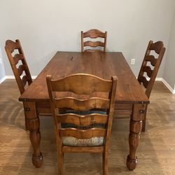 Dining Table & Chairs
