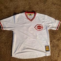 D. Sanders Jersey! (Reds)