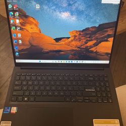 Laptop ASUS Vivobook 16” PC Laptop, Intel Core i7-1255U, 16GB, 512GB, Win 11 Home, Black