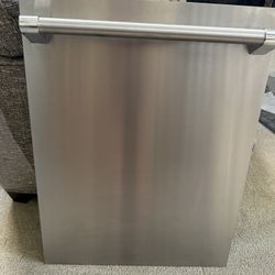 Thermador 24” Dishwasher Outer Door Cover