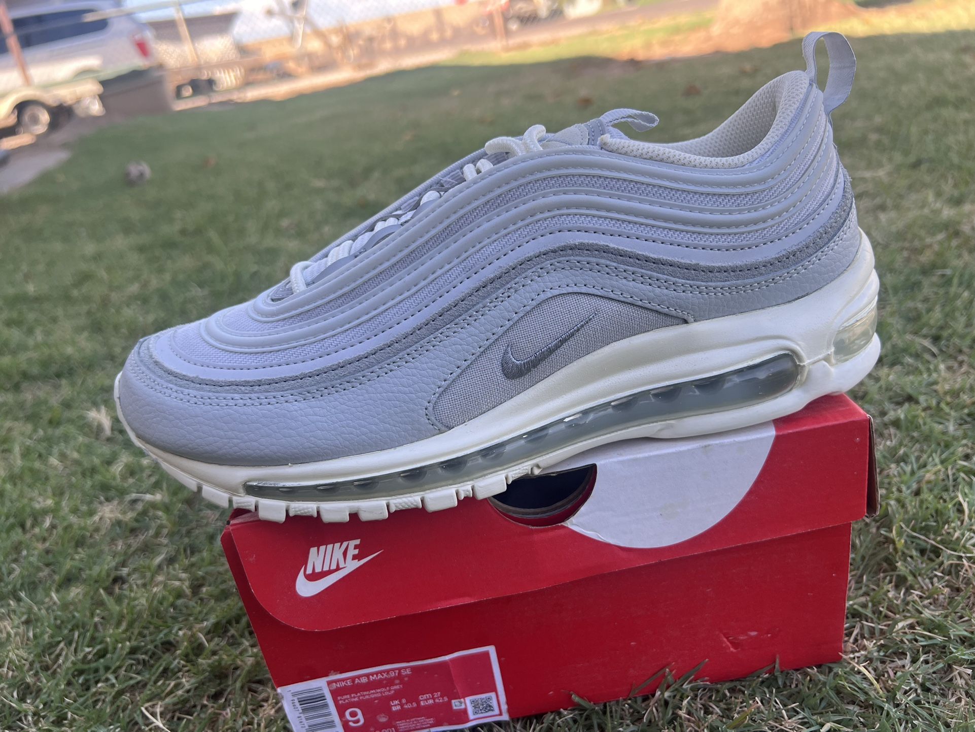 NEW- Nike Air Max 97 Se- Size 9 Men’s