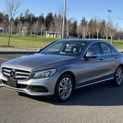 2015 MERCEDES C300