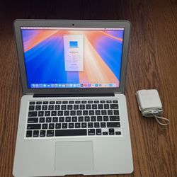 MacBook Air 13” 2017/8GB RAM/128GB SSD/Fully Functional/Excellent Battery/Latest MacOS Sequoia 15.5/Apple charger 