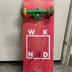 Wknd complete skateboard 