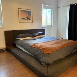 Queen Platform Bed