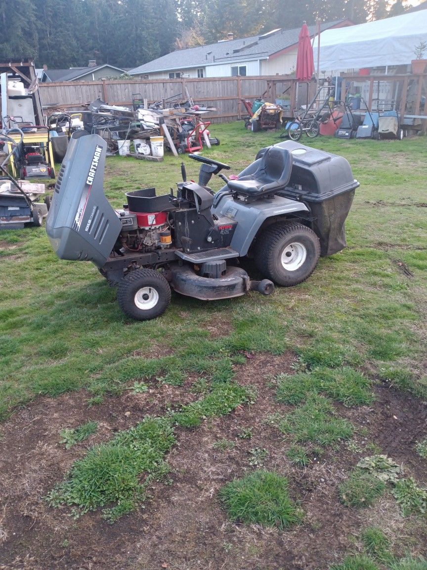 Craftsman Riding Lawn Mower
