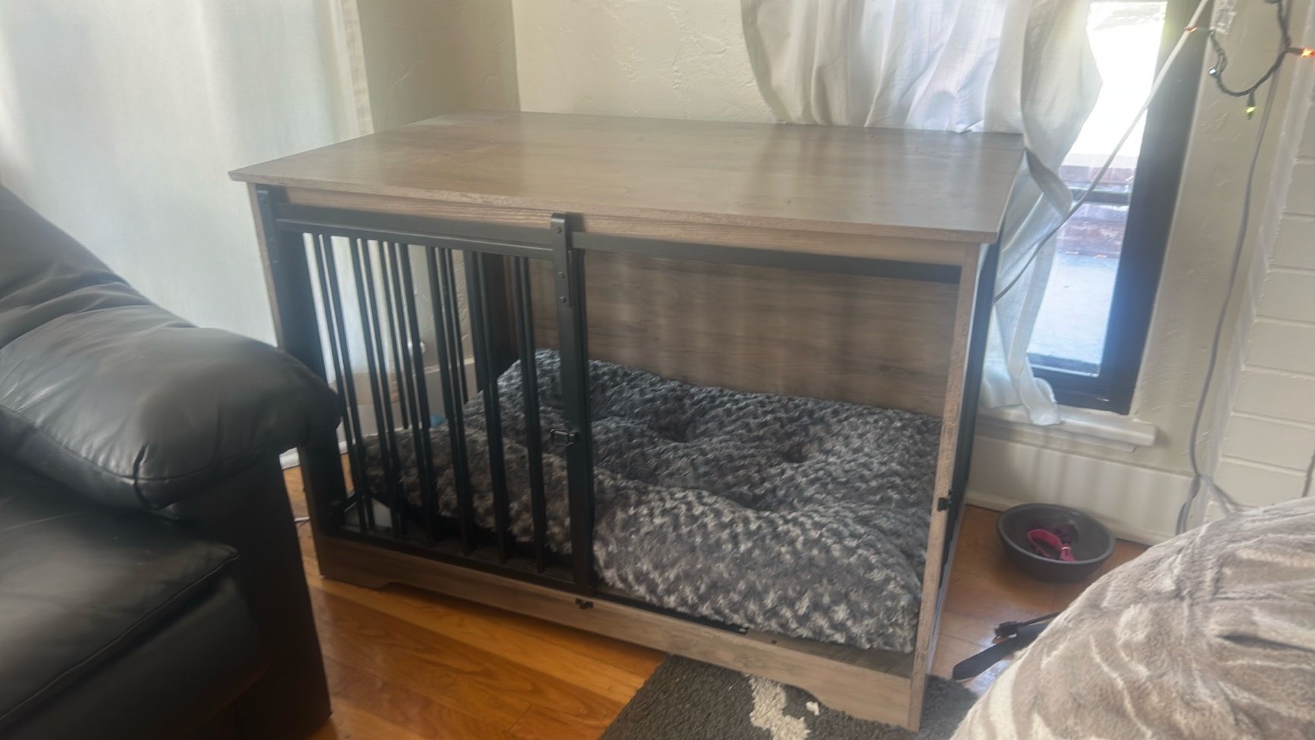 Wooden Dog Crate/Kennel with sliding metal doors + cushion
