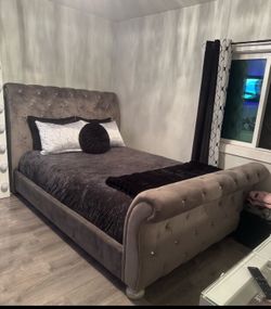 Queen bed frame