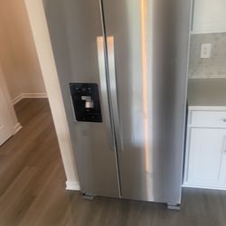 Nice Whirlpool New fridge