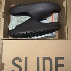 Yeezy Slide Soot 2021