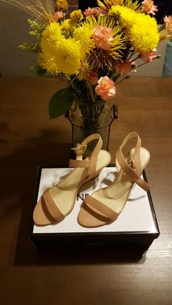 Womens Nine West 9.5 nude wedge