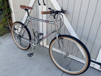 1986 Diamond Back Ascent - Vintage Chrome Mountain Bike