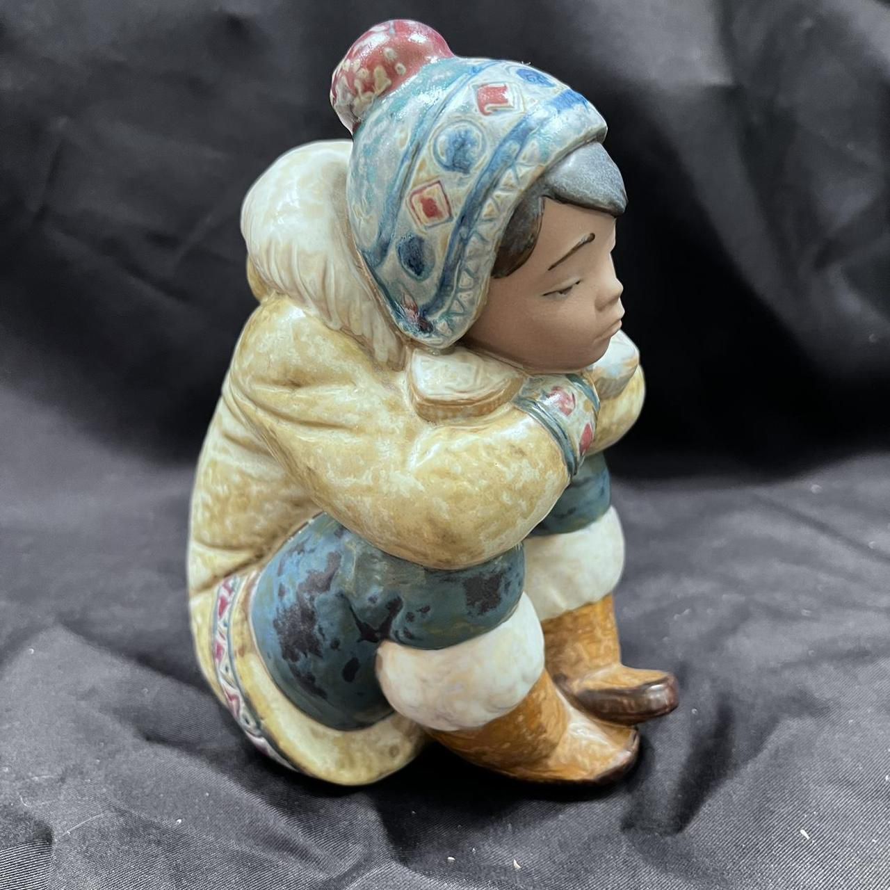 Lladro Eskimo  Boy Figurine 