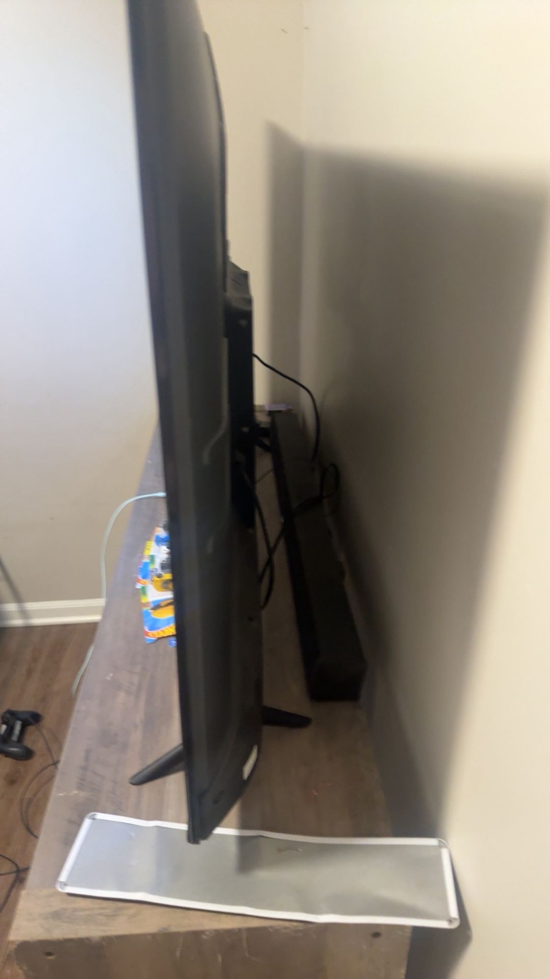 Tv And Stand And Sound Bar 