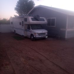 RV  Winnebago 