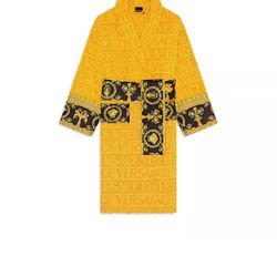 Versace I ♡ BAROQUE HOODED BATHROBE in Yellow