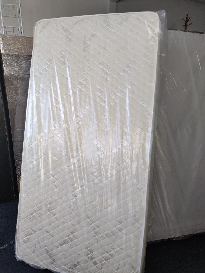 Big Mattress Sale 