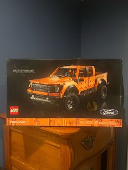 LEGO Technic Ford F-150 Raptor Set 42126