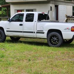 99 Chevy 4x4 5.3 Normal Use Dependable  Everyday Driver 