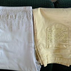 Embroidered Capris