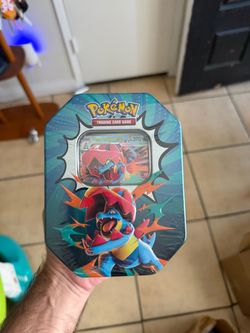 Pokémon TCG Mega Feraligatr ex Tin