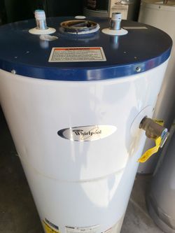 Gas Water Heater 50 gal in good condition and Warranty Works Great 19th Ave And Baseline
