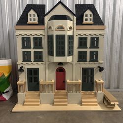 Dollhouse 