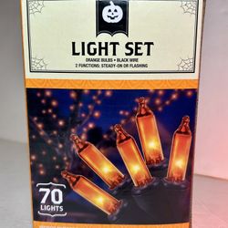 Halloween 70 ct Mini Orange String Lights With Black Wire 13.5 Ft. Brand New 