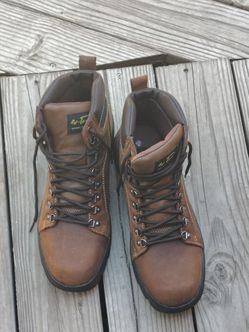 14 wide steel toes boots