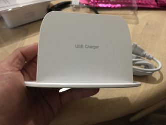 8 port USB hub charging dock
