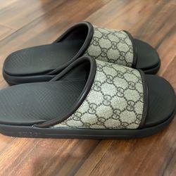 Gucci Slide Authentic New Size 9 Men 