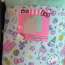 Hello Kitty Picnic Blanket 