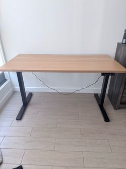 Electric Standing Desk