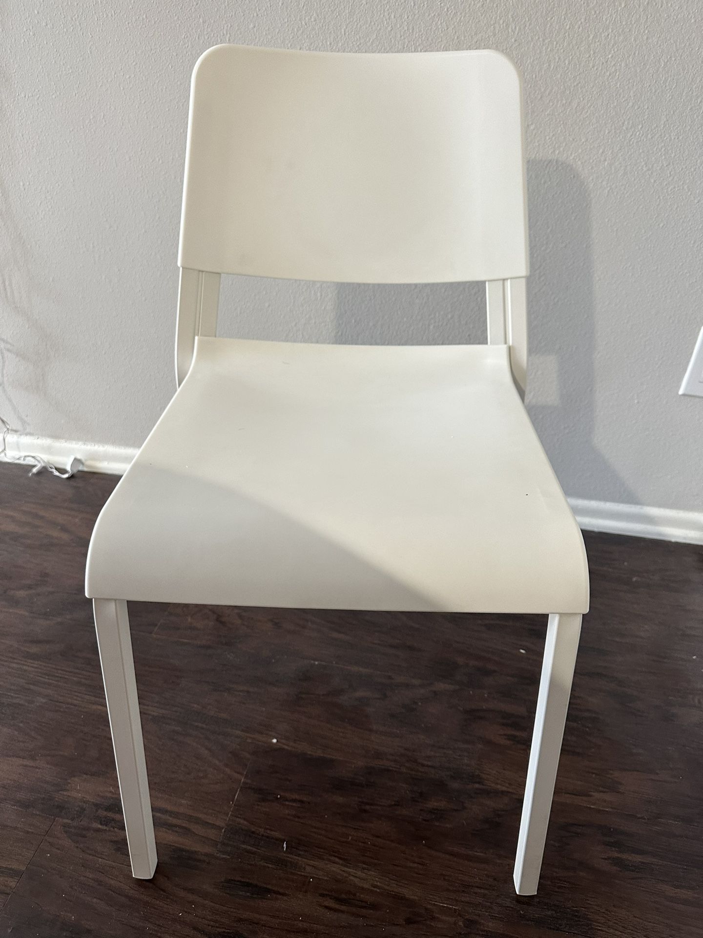 White Chair 