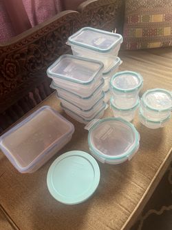 Snapware & Pyrex glass Food Storage Container Set
