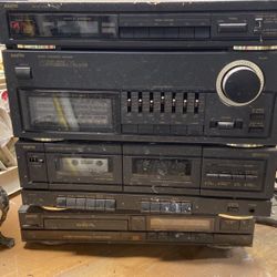 Sanyo Receiver,Amp, Cassette, Disc Player 