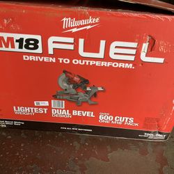 M18 FUEL 18V Lithium-Ion Brushless Cordless 7-1/4 in. Dual Bevel Sliding Compound Miter Saw (Tool-Only