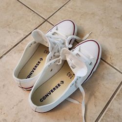 Converse (Chuck Taylors)