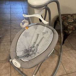  Graco DuetConnect Deluxe Multi-Direction Baby Swing and Bouncer 