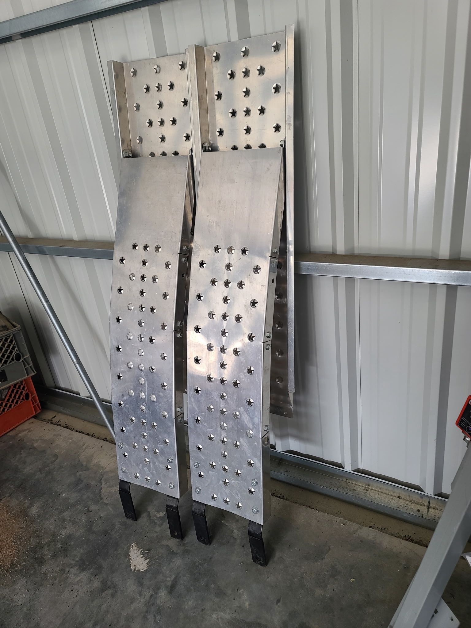 Extended Loading Ramps