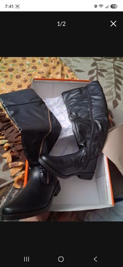Henry Ferrar Boots. Above Knee. New. 2 Zippers. Sz 8