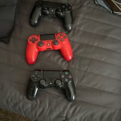 PS4 Remotes 