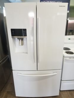 Samsung French doors refrigerator
