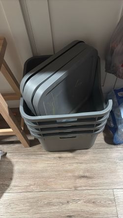 Toy storage bin