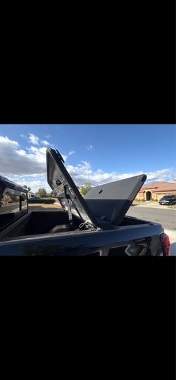 Heavy duty bed cover