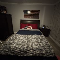 Large Lot Of Bedroom Decor And Bedding American Flag Full/Queen