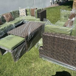 New Sunbrella Patio Furniture Set Green Or Beige Cushions 