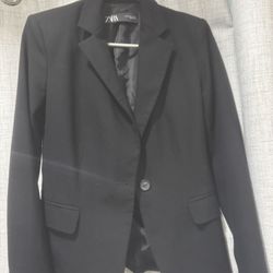 Zara Women’s Suit 