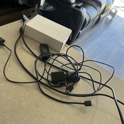 ROKU HDMI CHORDS 2 available ! No remote used ROKU REMOTE APP works perfect !