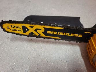 Cordless chainsaw